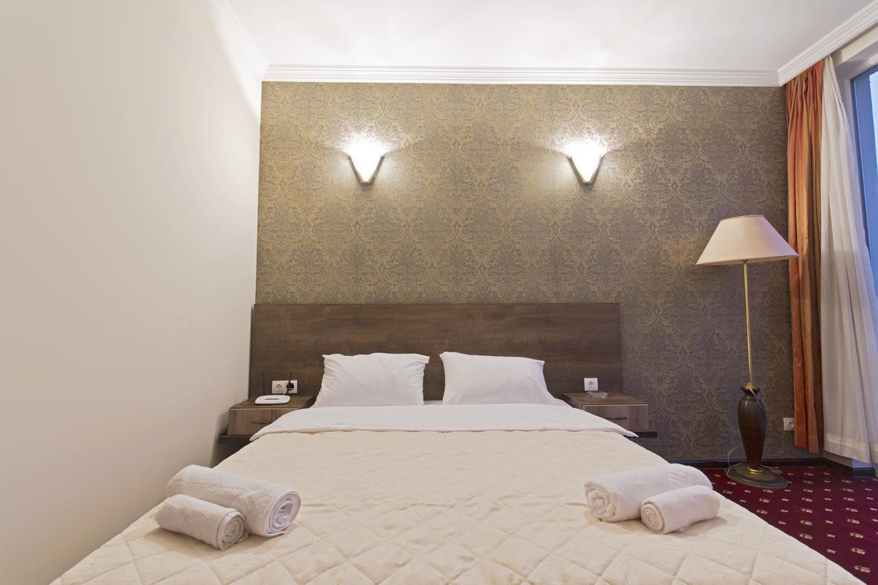 Orange Hotel Gonio Luaran gambar