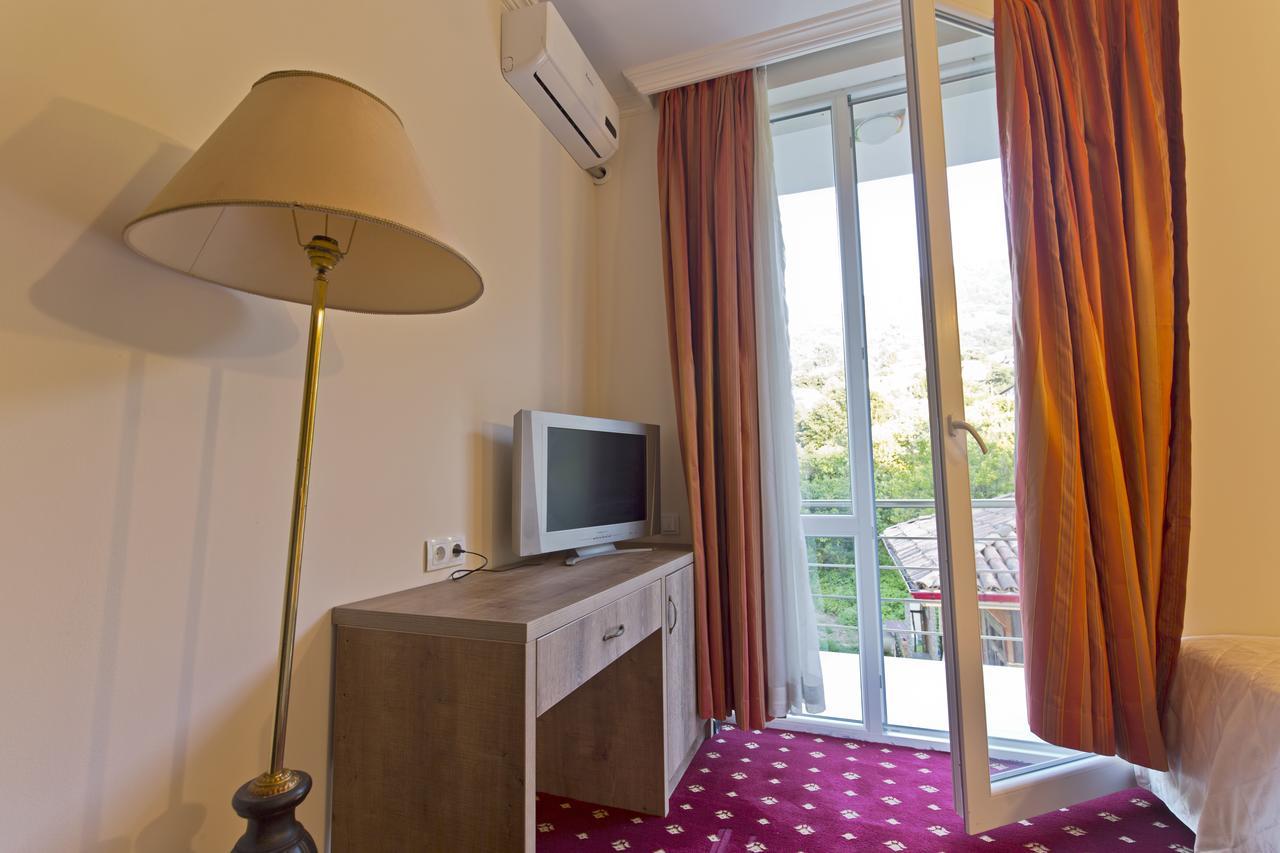 Orange Hotel Gonio Luaran gambar