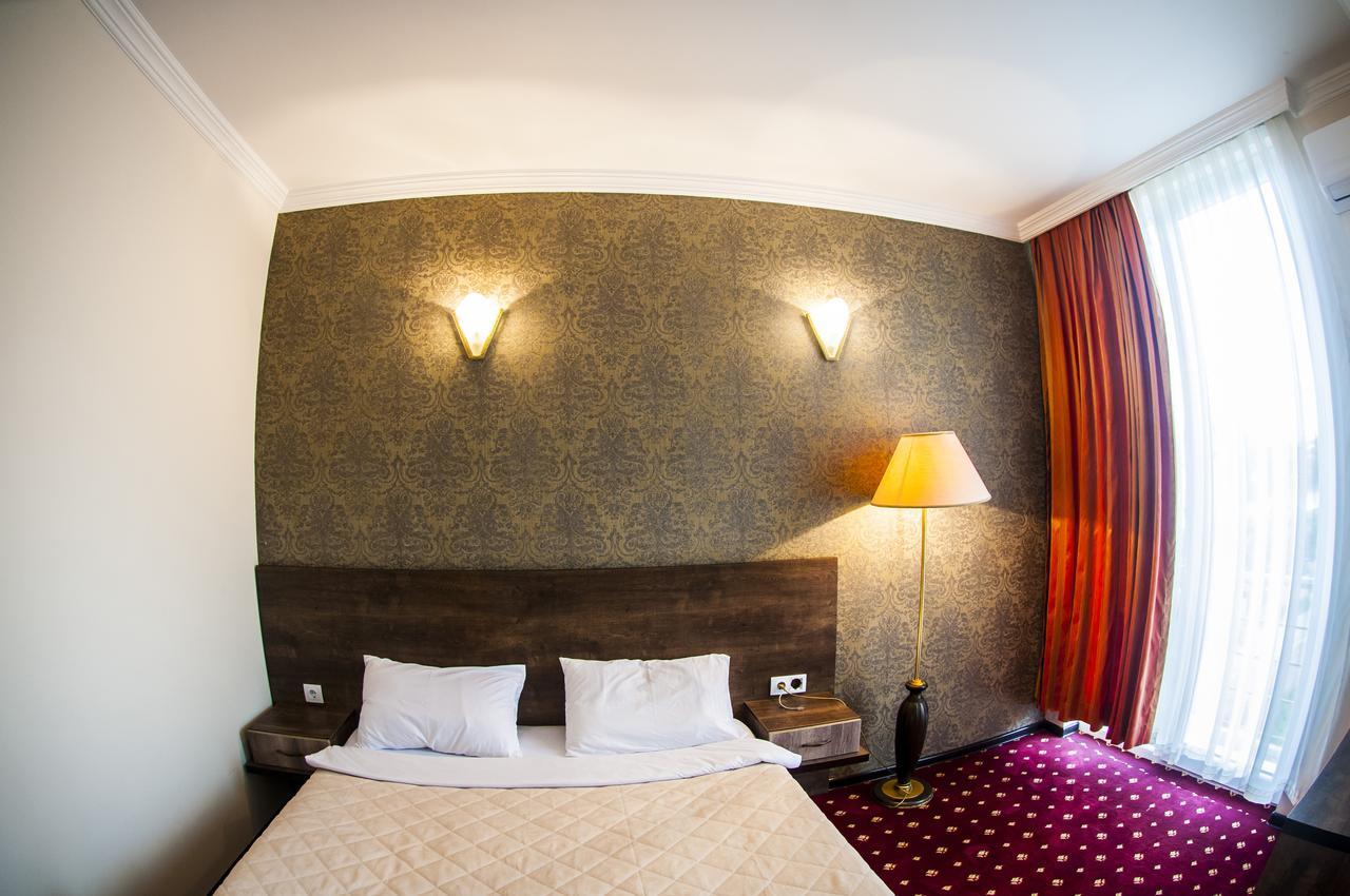 Orange Hotel Gonio Luaran gambar
