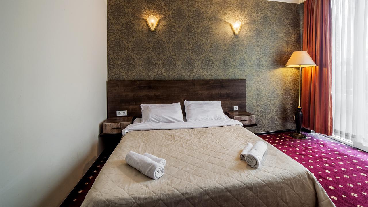 Orange Hotel Gonio Luaran gambar