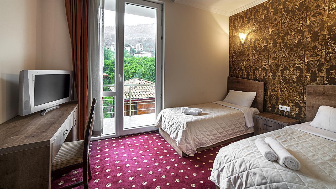 Orange Hotel Gonio Luaran gambar