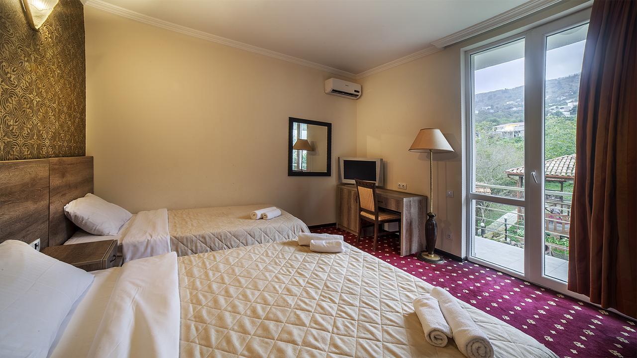 Orange Hotel Gonio Luaran gambar