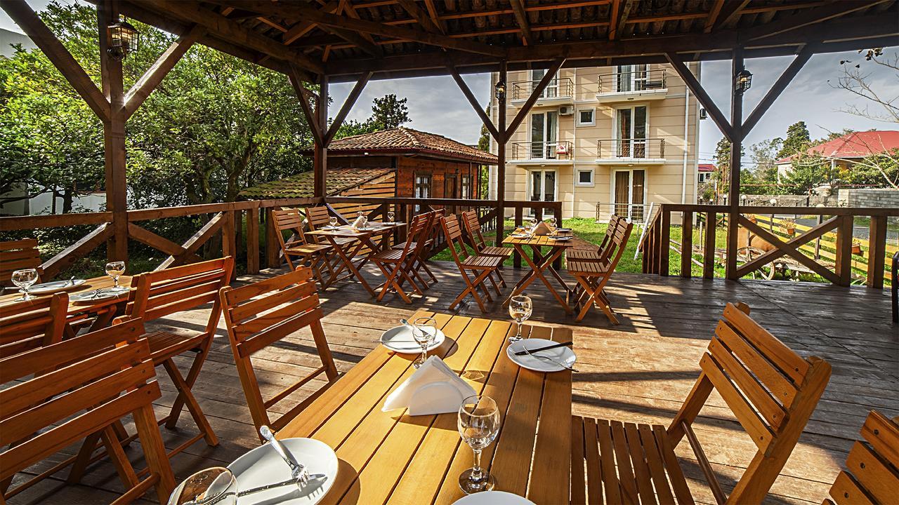Orange Hotel Gonio Luaran gambar